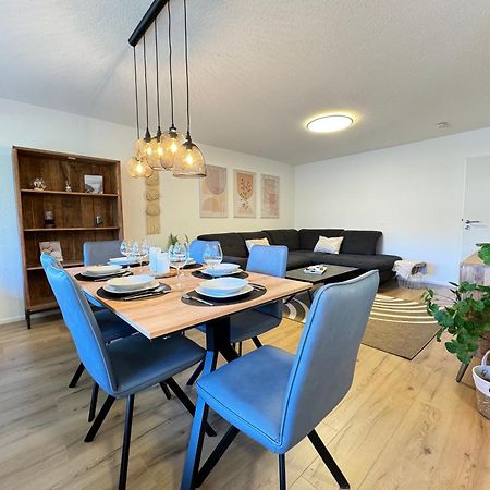3 Zimmer Apartment, 90 Qm, Ruhig Und Zentrumsnah, Max 6 Pers, 15 Qm Balkon , Private Garage, Internet 1000 Mbit Зинделфинген Екстериор снимка