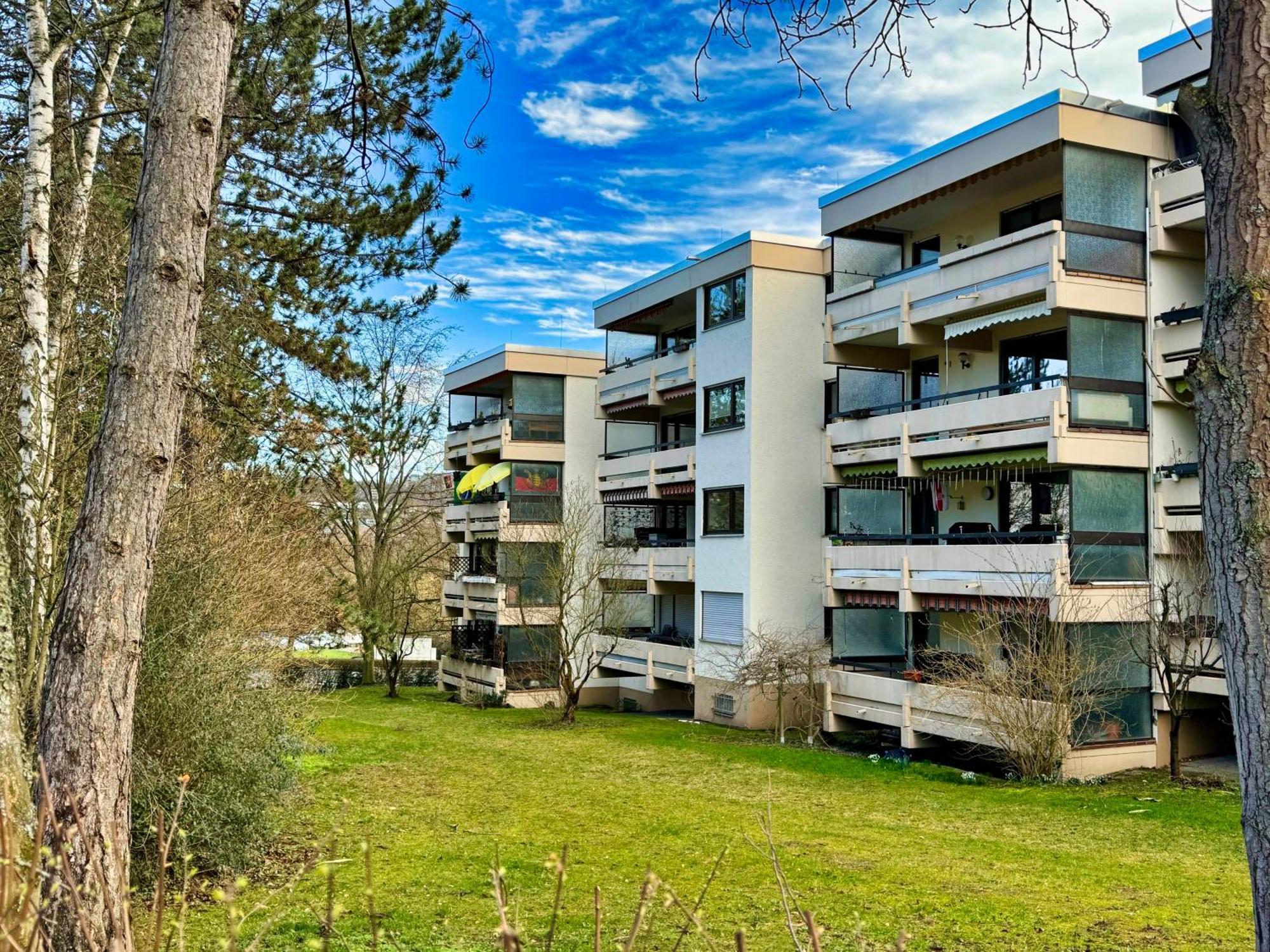 3 Zimmer Apartment, 90 Qm, Ruhig Und Zentrumsnah, Max 6 Pers, 15 Qm Balkon , Private Garage, Internet 1000 Mbit Зинделфинген Екстериор снимка